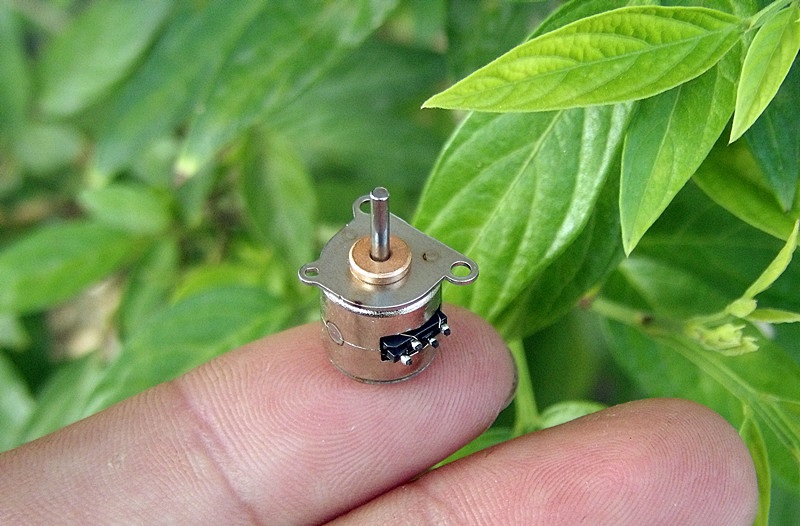 2-Phase 4-Wire Micro Stepper Motor (10mm, JSDJ2P4W10M)