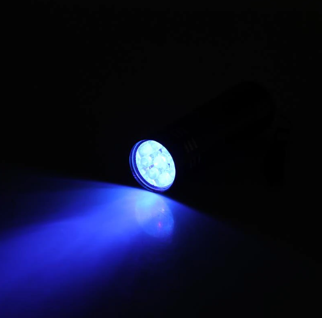 Mini UV Light Torch (4.5V, 9 Ultraviolet LED)